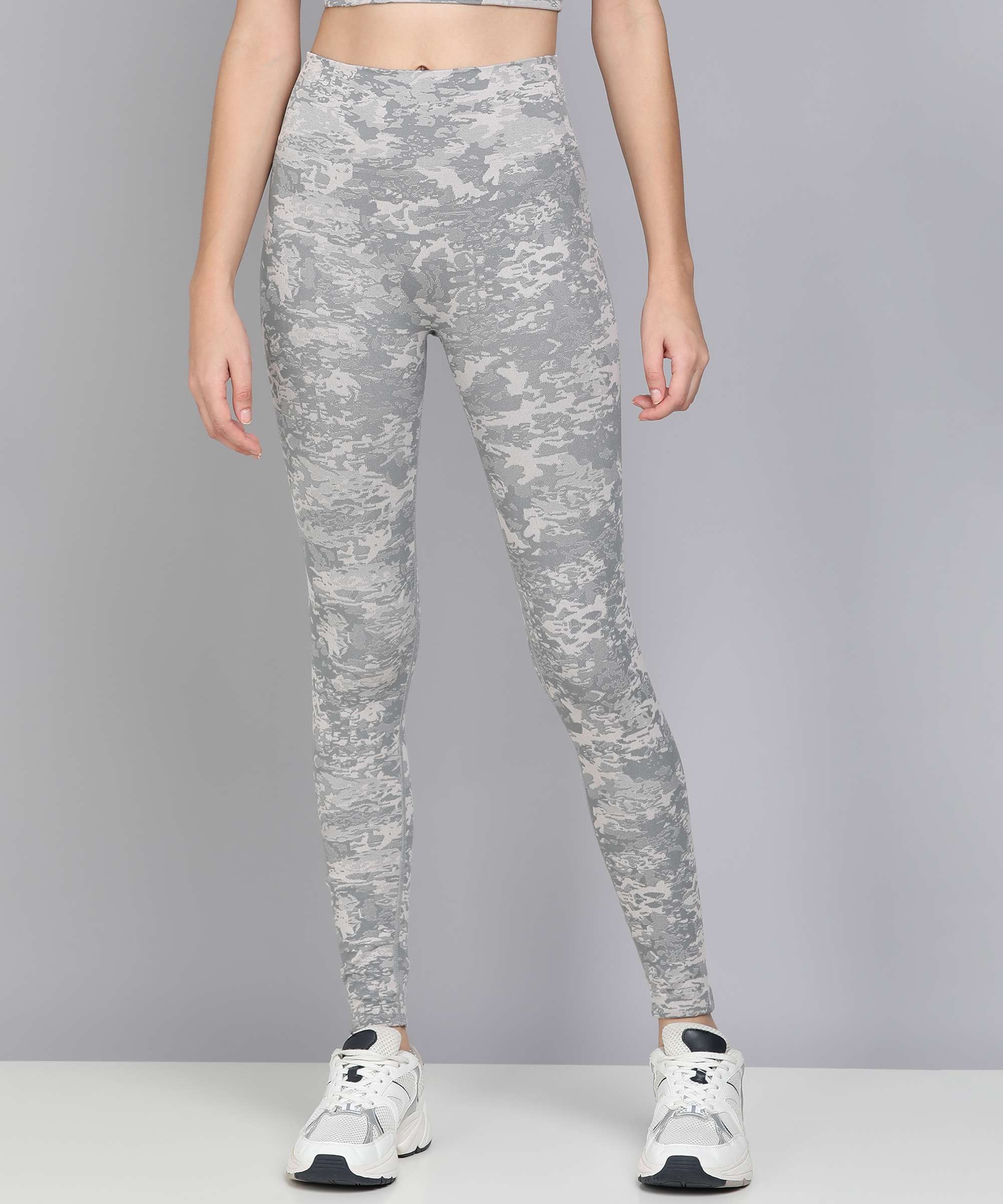 Seamless Camo Leggings - KOBO SPORTS - Exclusively Designed for Workouts